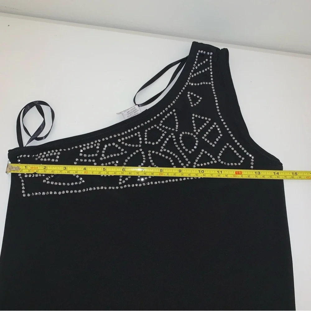 Venus Black One Shoulder Cut Out Asymmetrical Top Size Medium | item #285 - Picture 9 of 12